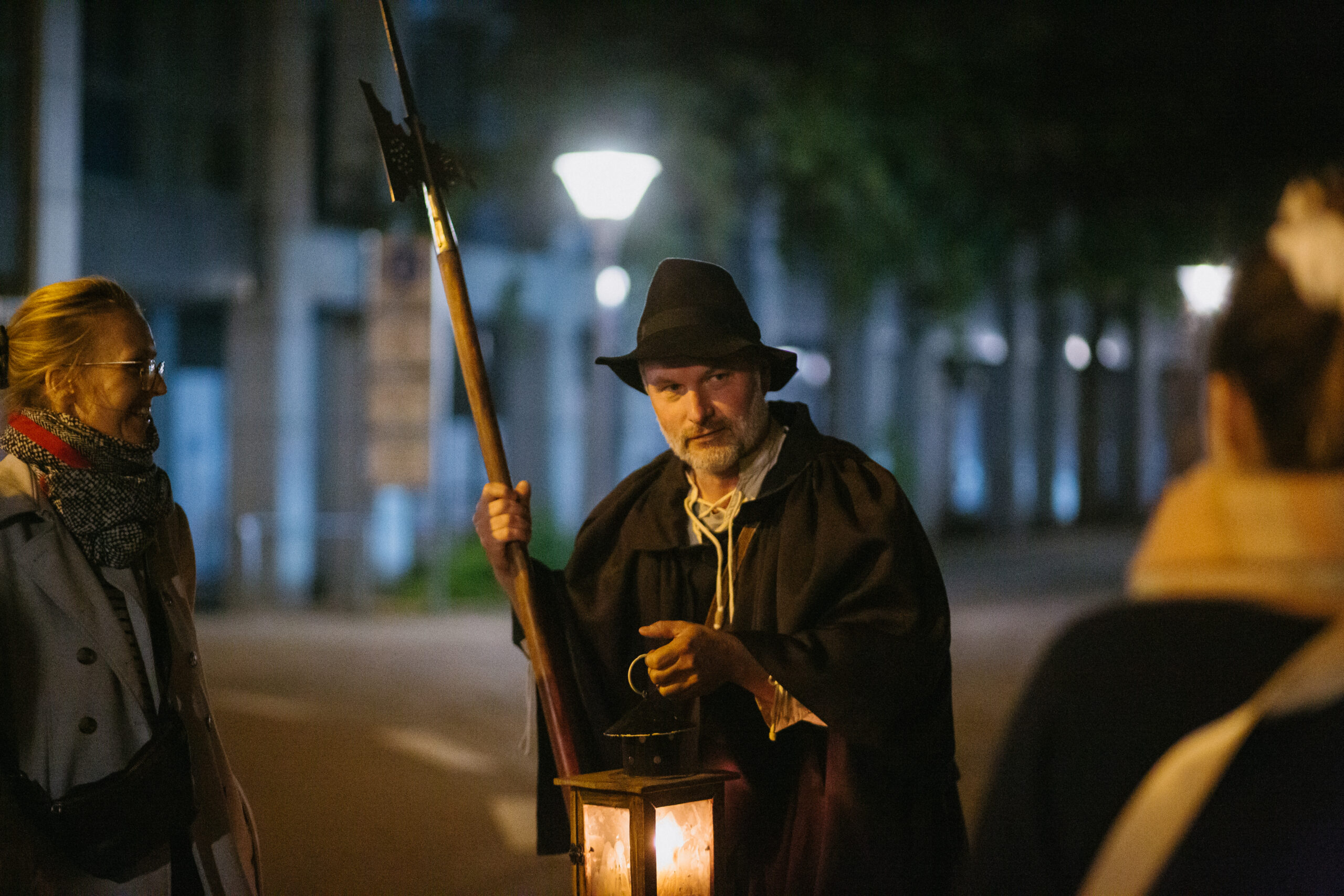 Der Nachtwächter auf Tour durch Dessau