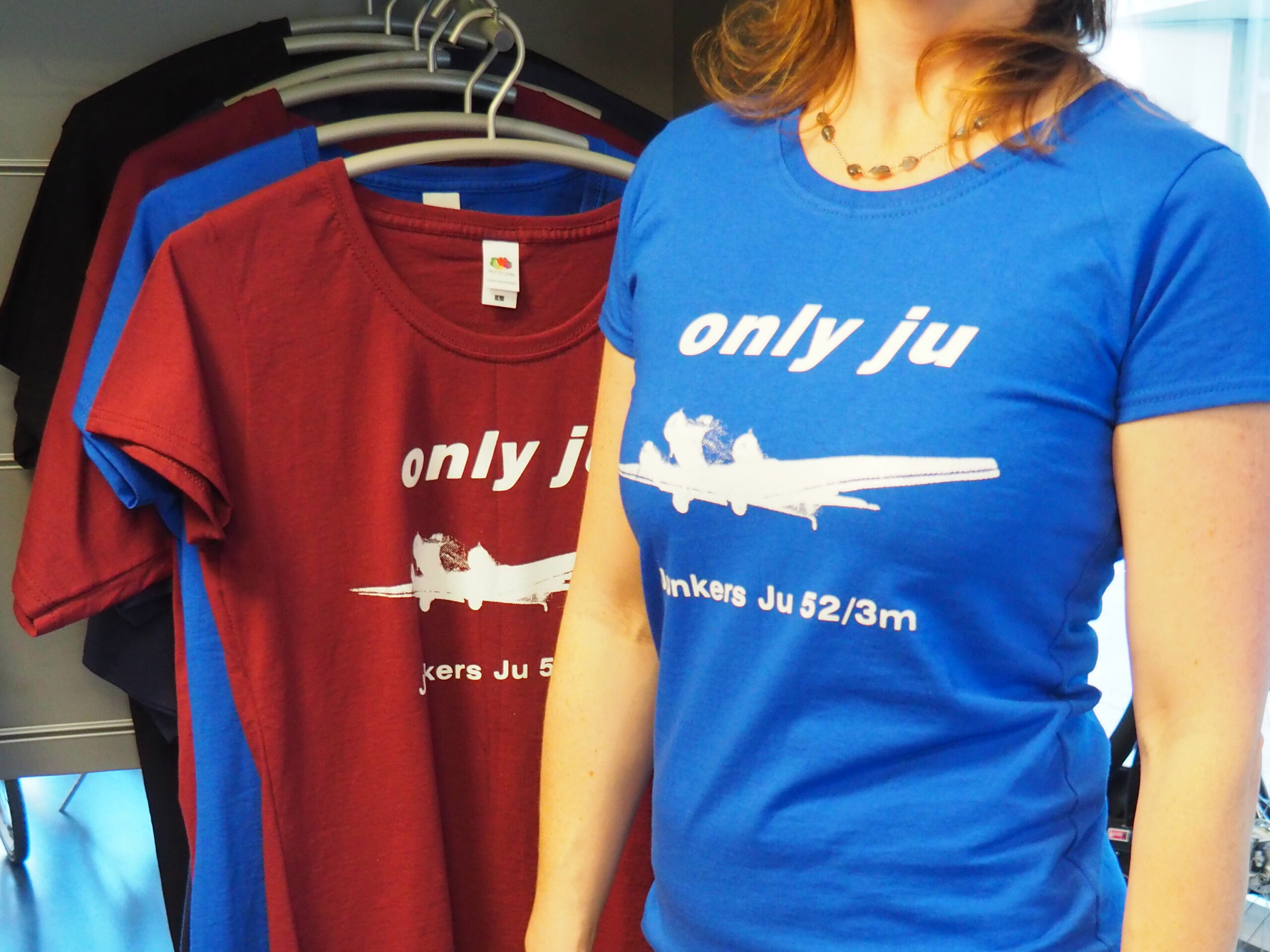 T-Shirt "Only JU"