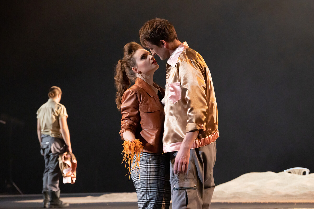 Szenenfoto Endstation Sehnsucht im Anhaltischen Theater Dessau, Foto Claudia Heysel