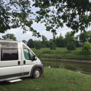 Camper vor der Elbe