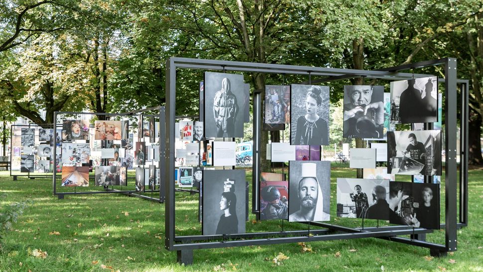 Öffentliche Fotoausstellung "Menschen-Arbeit-Handicap"