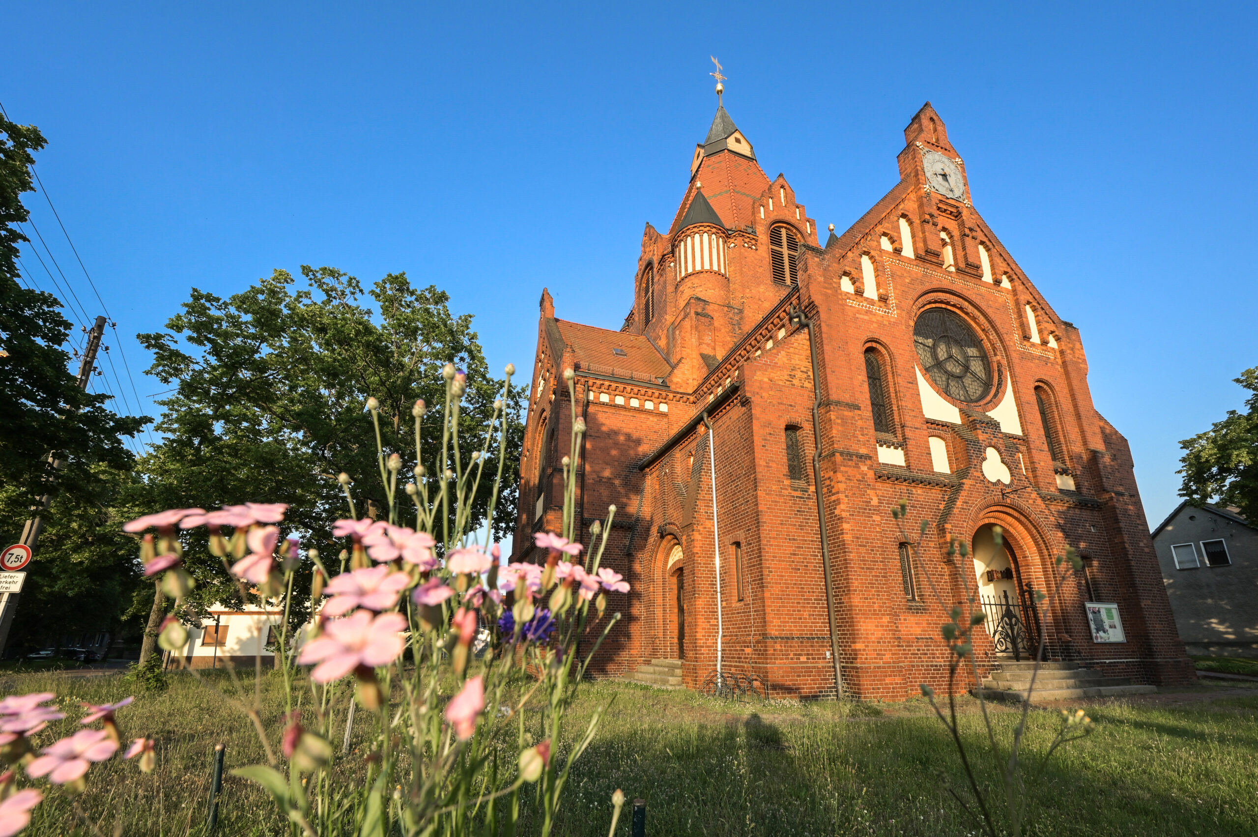 Melanchthonkirche Dessau Alten, Foto Heiko Rebsch