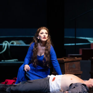 Szenenfoto aus Tristan und Isolde, Oper im Anhaltischen Theater Dessau, Foto Claudia Heysel