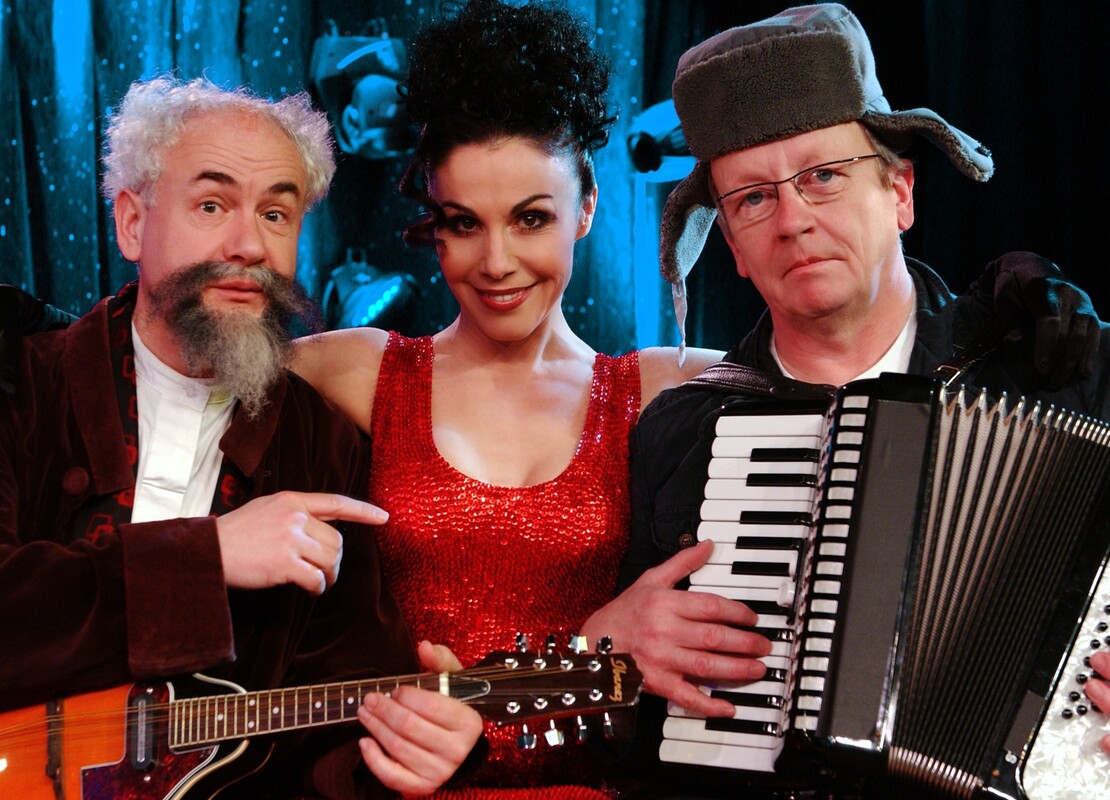 Pressefoto Schwarze Augen - Eine Nacht im Russenpuff mit Katrin Weber, Tom Pauls und Detlef Rothe