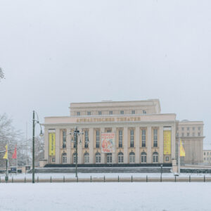 Winterliches Anhaltisches Theater Dessau