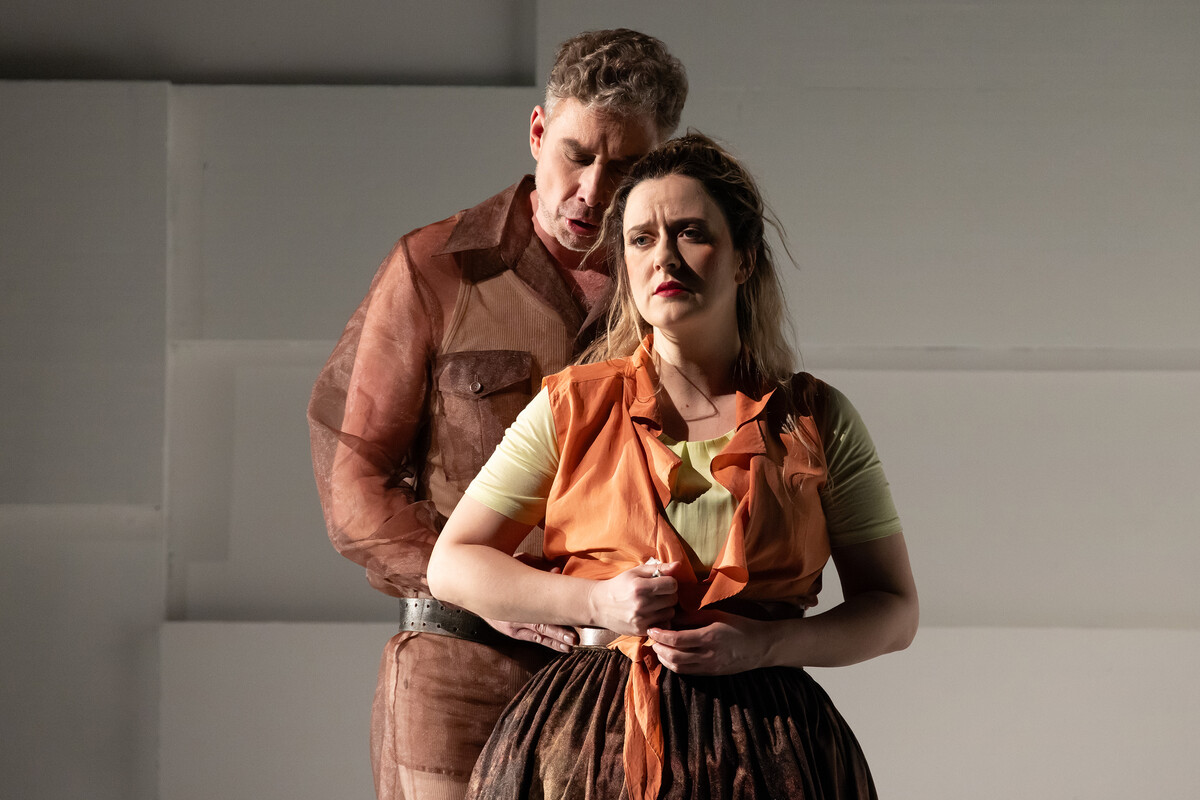 Szenenfoto aus Wozzeck im Anhaltischen Theater Dessau, Foto Claudia Heysel