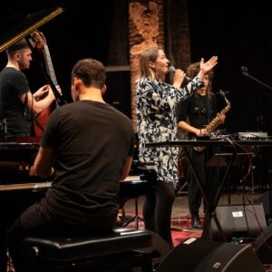 Schattenlichter - Christina Schamei und Band, Foto Andre Symann