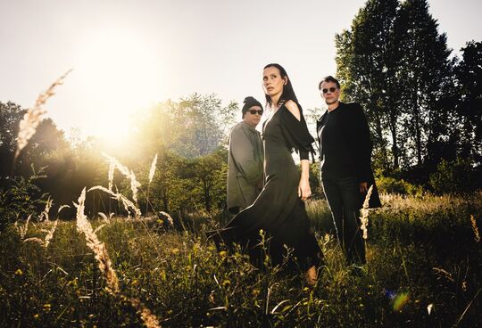 Pressebild Bell Book und Candle, Foto Chris Gonz