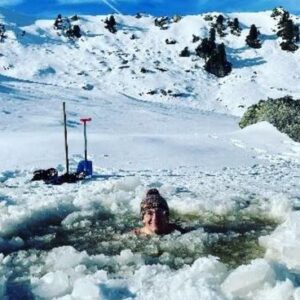 Pressefoto Wigald Boning geht baden, Foto DERDEHMEL Urbschat