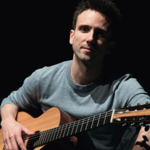 Pressefoto Ladislav Pazdera mit Gitarre