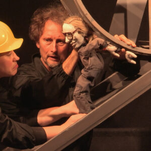 Gundermann-Engel über dem Revier, eine Produktion von theaterkorona im Kleinen Haus in Dessau.