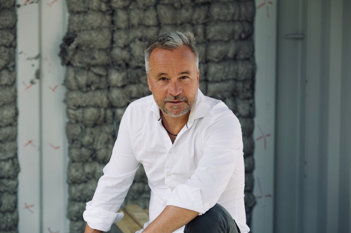 DAS ANDERE LEBEN – Live-Hörspiel der Autobiographie von SOLLY GANOR im Anhaltischen Theater